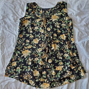 𝅺CATHERINE Malandrino Pleated Back Floral Sleeveless Hi-Lo Hem Blouse